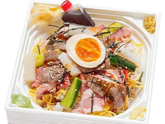 3種のお肉を散りばめた肉珠ちらし寿司