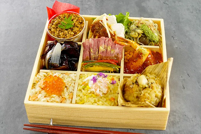 【7月1日配達分より販売開始】九皿の極上中華御膳 【表】