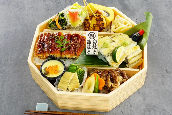 【7月8月限定価格/限定販売】極上うなぎ懐石〜蒲焼きと白焼きの食べ尽くし八角膳〜  (うな膳)