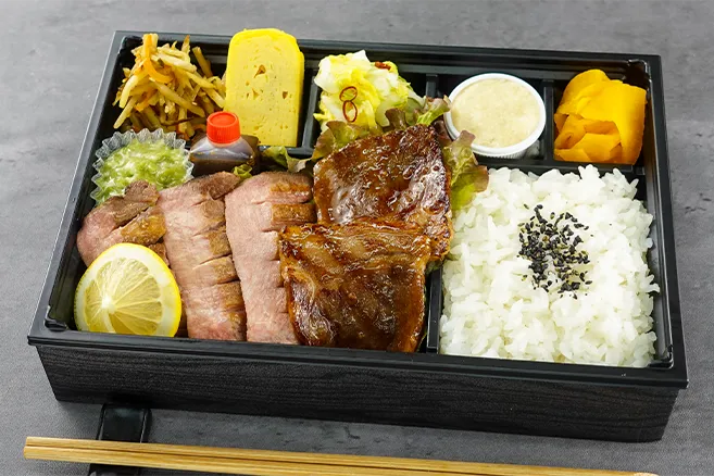 和牛焼肉と仙台ロゼ牛タンの厚切り弁当